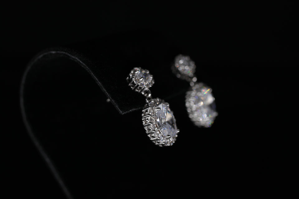 Dangling Oval & Round Cluster Earrings