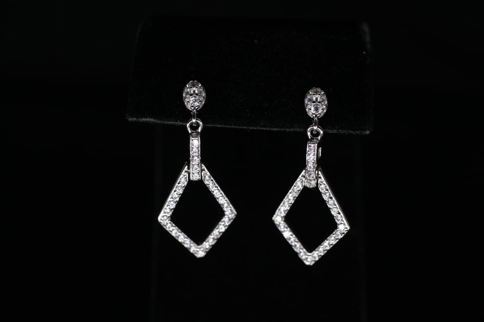 Dangling Triangle Shape Earrings