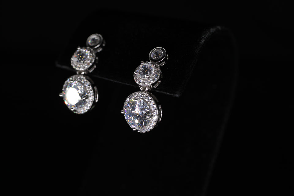 Dangling Double Round Cluster Earrings