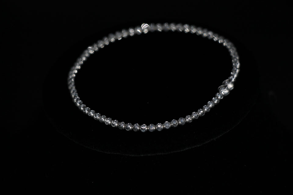 3mm Moon-Cut Bead Stretch Bracelet