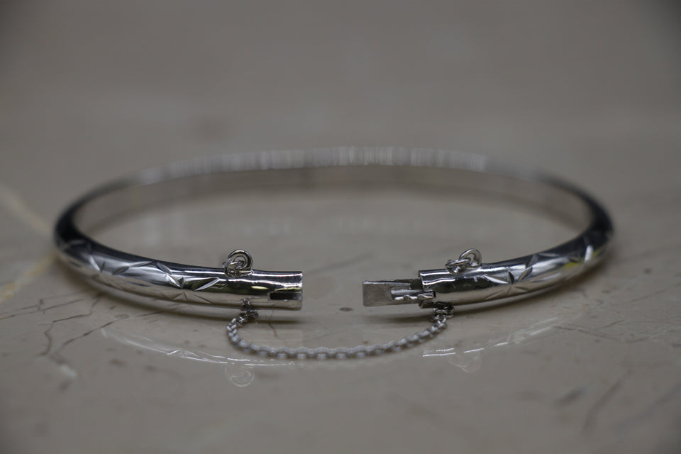 5mm Engraved Bangle Bracelet