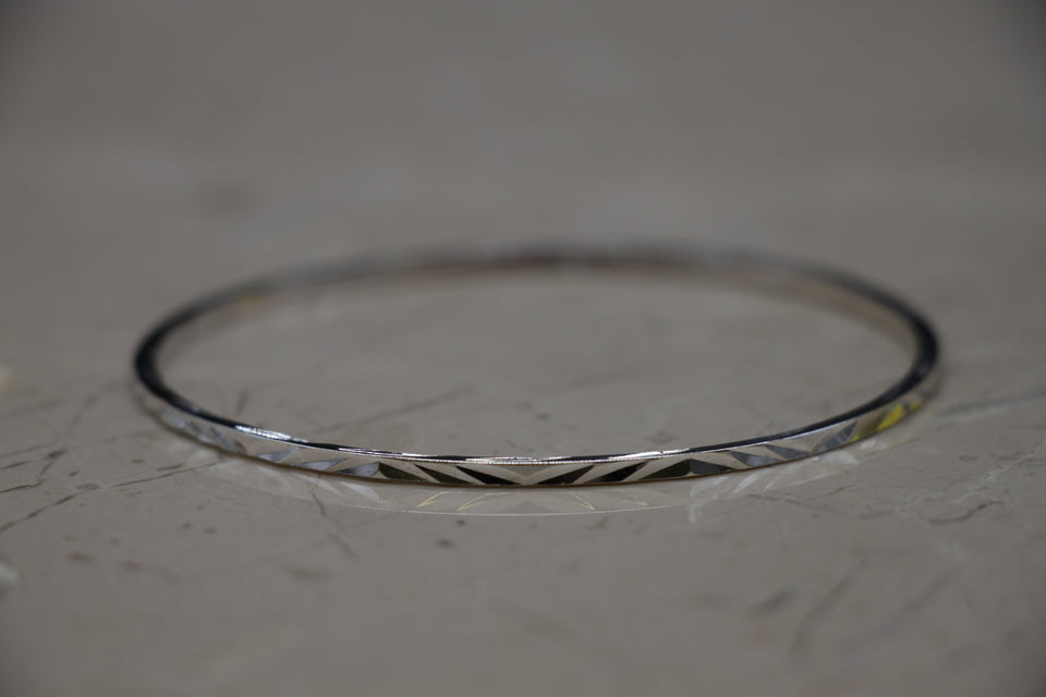 2mm Engraved Bangle Bracelet